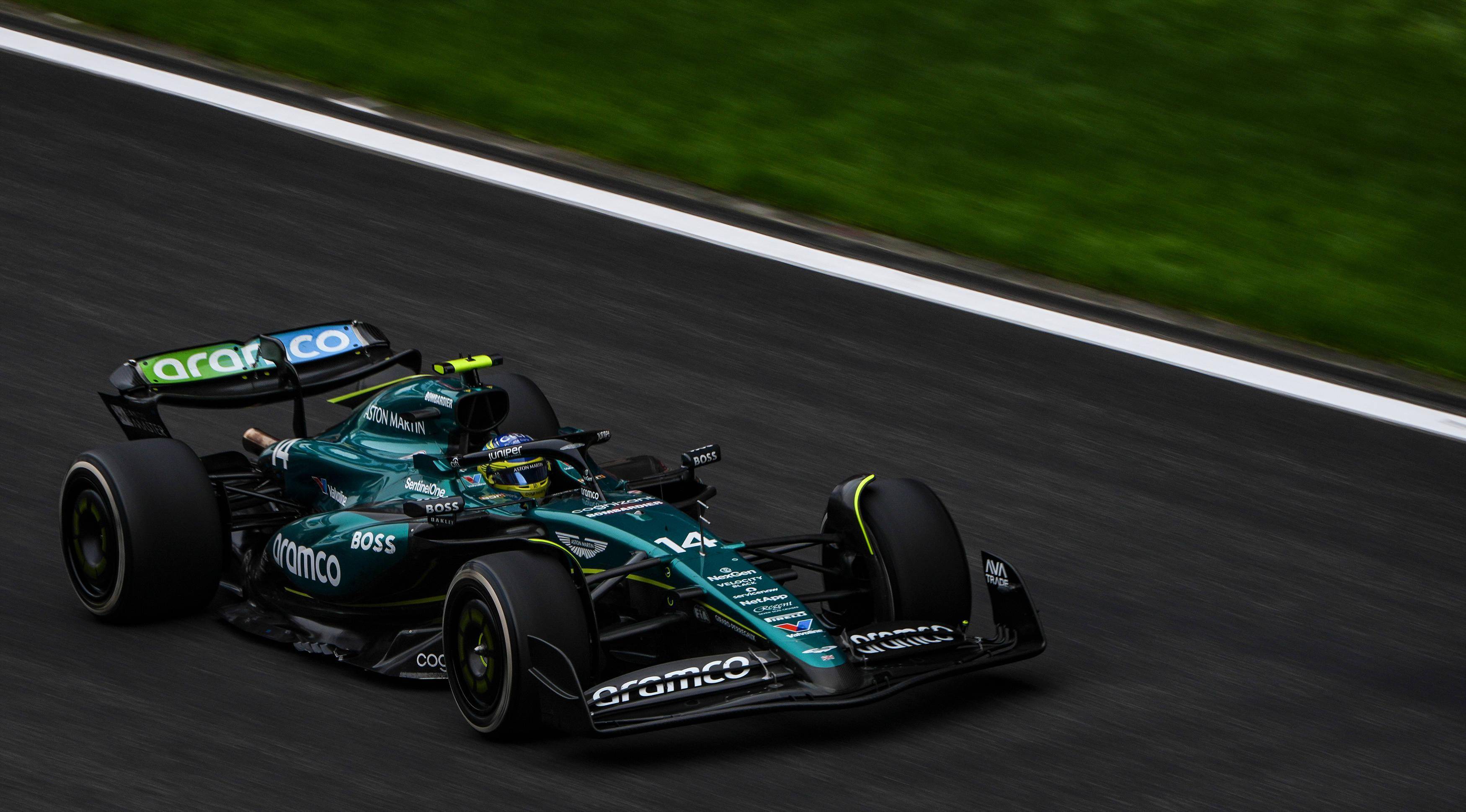 索伯车队碾压梅赛德斯，佩雷兹惊艳四座