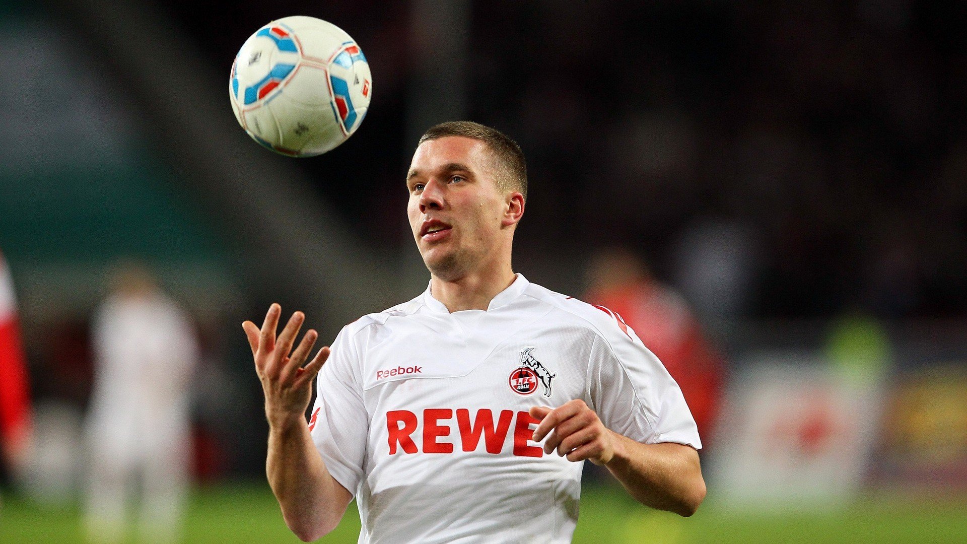 开云官网-2026世界杯之夜，乔治全程高能输出，为平凡人加冕